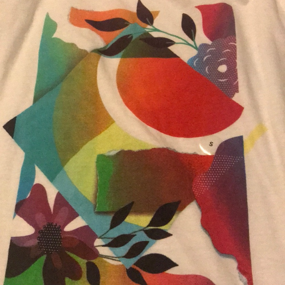 A T-shirt - Picture 3 of 3